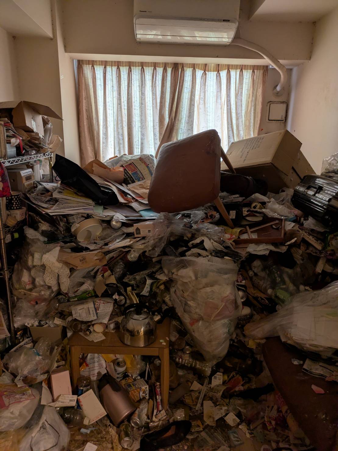 ゴミ屋敷片付け